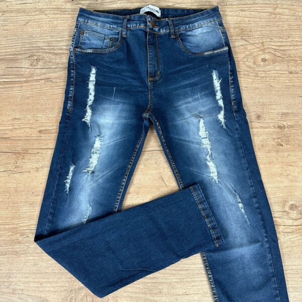 Calça Jeans Lacoste – Design Urbano e Conforto que Impressiona - Image 5