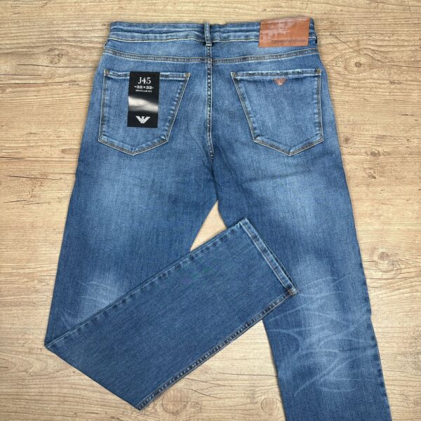 Calça Jeans Masculina Armani – Corte Slim e Lavagem Escura - Image 6
