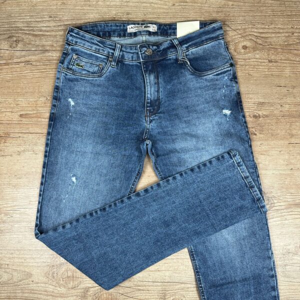 Calça Jeans Lacoste DFC | Estilo Urbano e Conforto Premium - Image 2