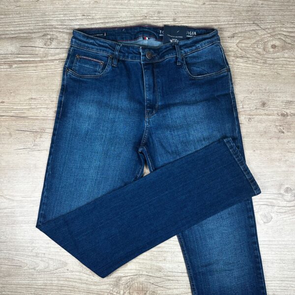 Calça Jeans Tommy Hilfiger DFC | Estilo Exclusivo e Conforto Premium - Image 5