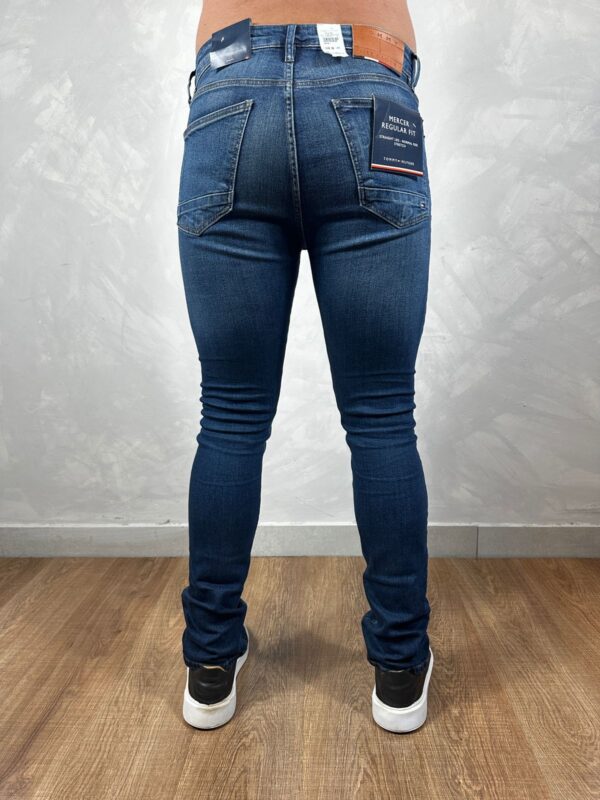Calça Jeans Tommy Hilfiger DFC | Estilo Exclusivo e Conforto Premium - Image 4