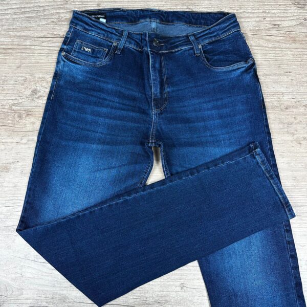 Calça Jeans Armani DFC | Elegância e Conforto em Denim de Luxo - Image 4