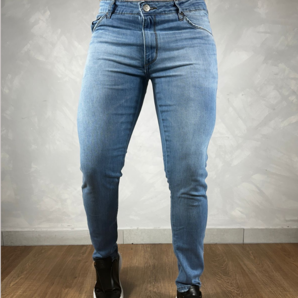 Elegância e Conforto: Calça Jeans Hugo Boss DFC Pronta pra Você