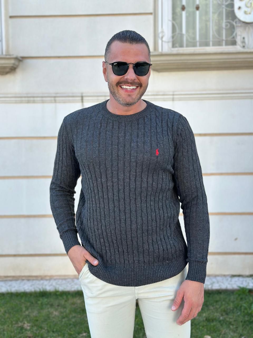 Suéter Polo Ralph Lauren Cinza Chumbo | Sofisticação Urbana e Atemporal